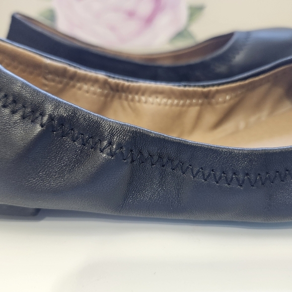 BNWOT Lucky Brand Sz 7 Black Leather Emmie Flats Balletcore Preppy Minimalist - Picture 6 of 11